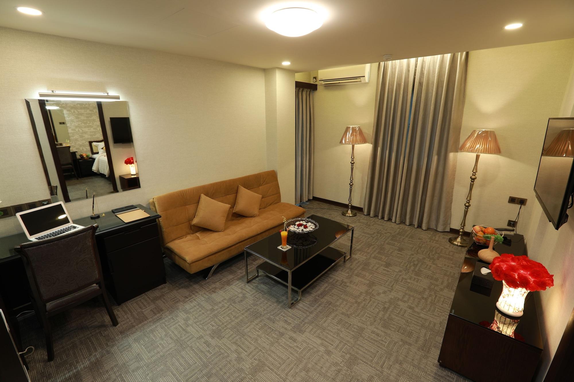 Rose Palace Hotel Yangon Luaran gambar